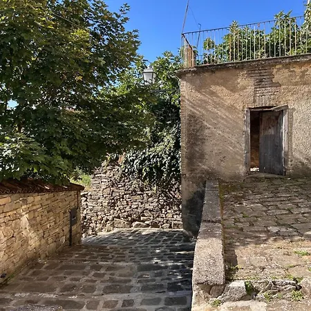 Vicolo Della Luna * Albano di Lucania