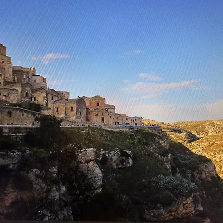 Vicolo Della Luna