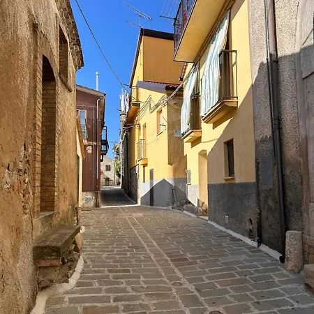 Сasa de vacaciones Vicolo Della Luna Albano di Lucania